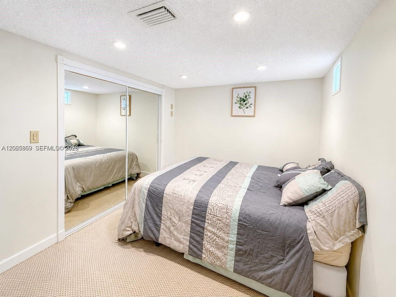 5005 Collins Ave, Unit 616, Miami Beach, FL 33140 Photo