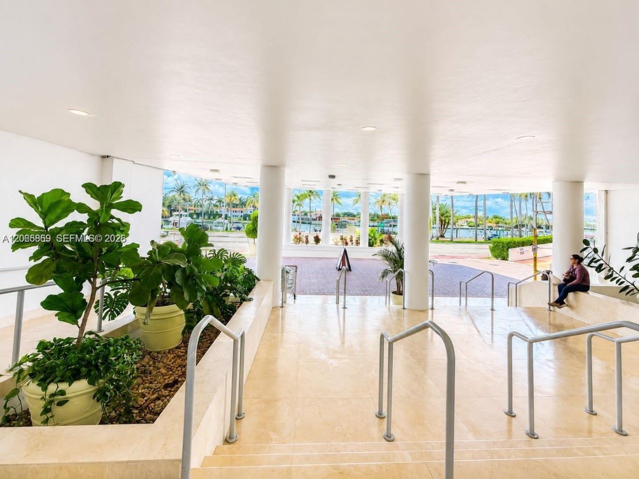 5005 Collins Ave, Unit 616, Miami Beach, FL 33140 Photo