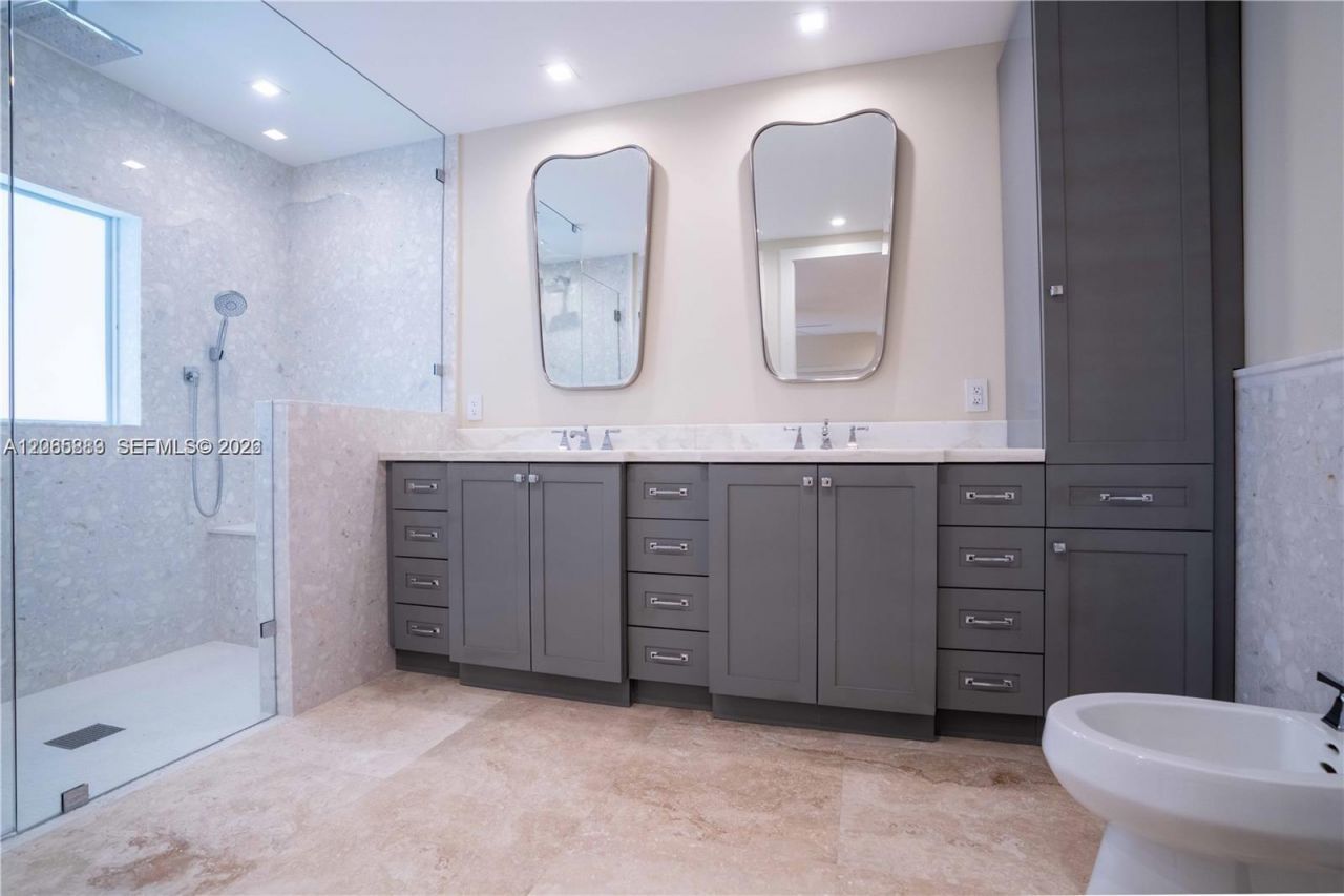 4150 Monserrate St , Unit 4150, Coral Gables, FL 33146 Photo