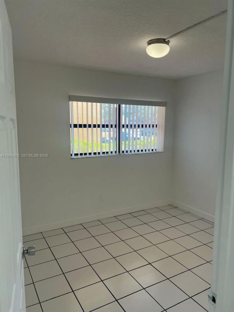 3399 Foxcroft Rd , Unit 114, Miramar, FL 33025 Photo