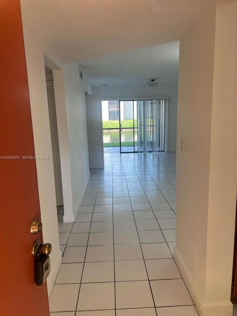 3399 Foxcroft Rd , Unit 114, Miramar, FL 33025 Photo