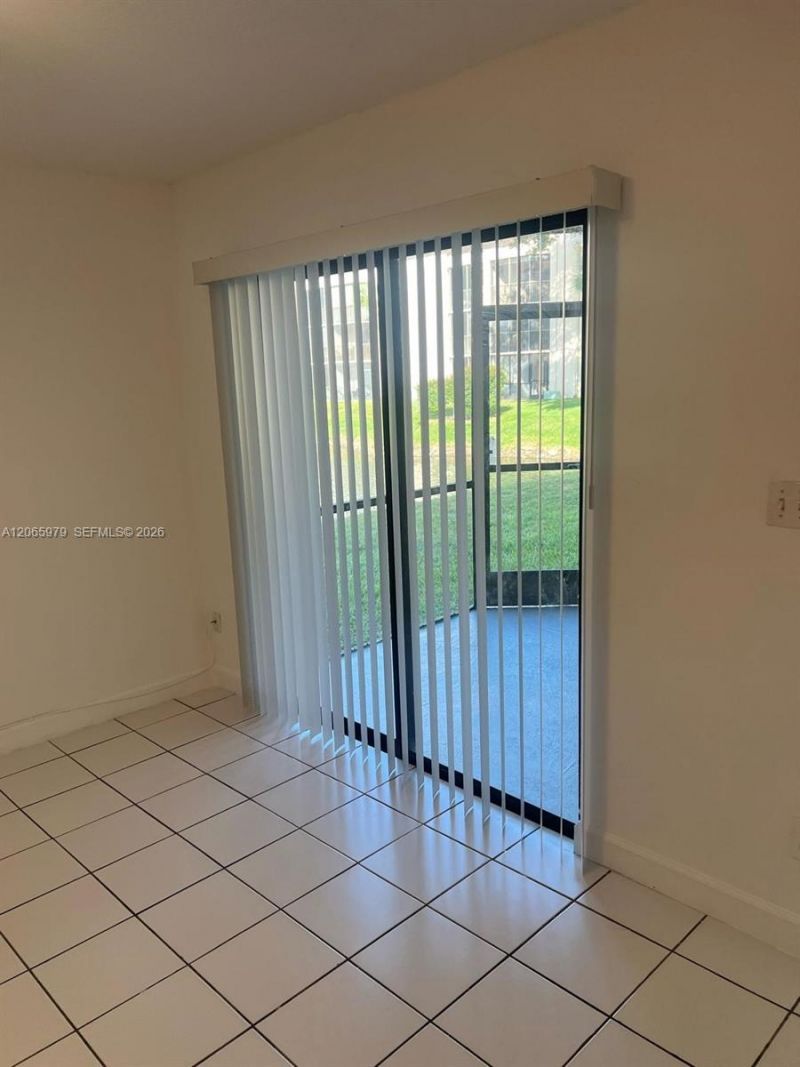 3399 Foxcroft Rd , Unit 114, Miramar, FL 33025 Photo