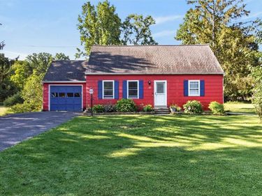 17 Karenlee Drive, Rochester, NY 14618