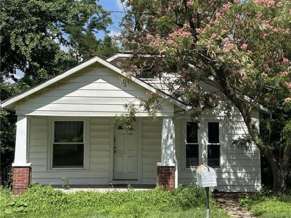 108 NW Heady Avenue, Ferrelview, MO 64163