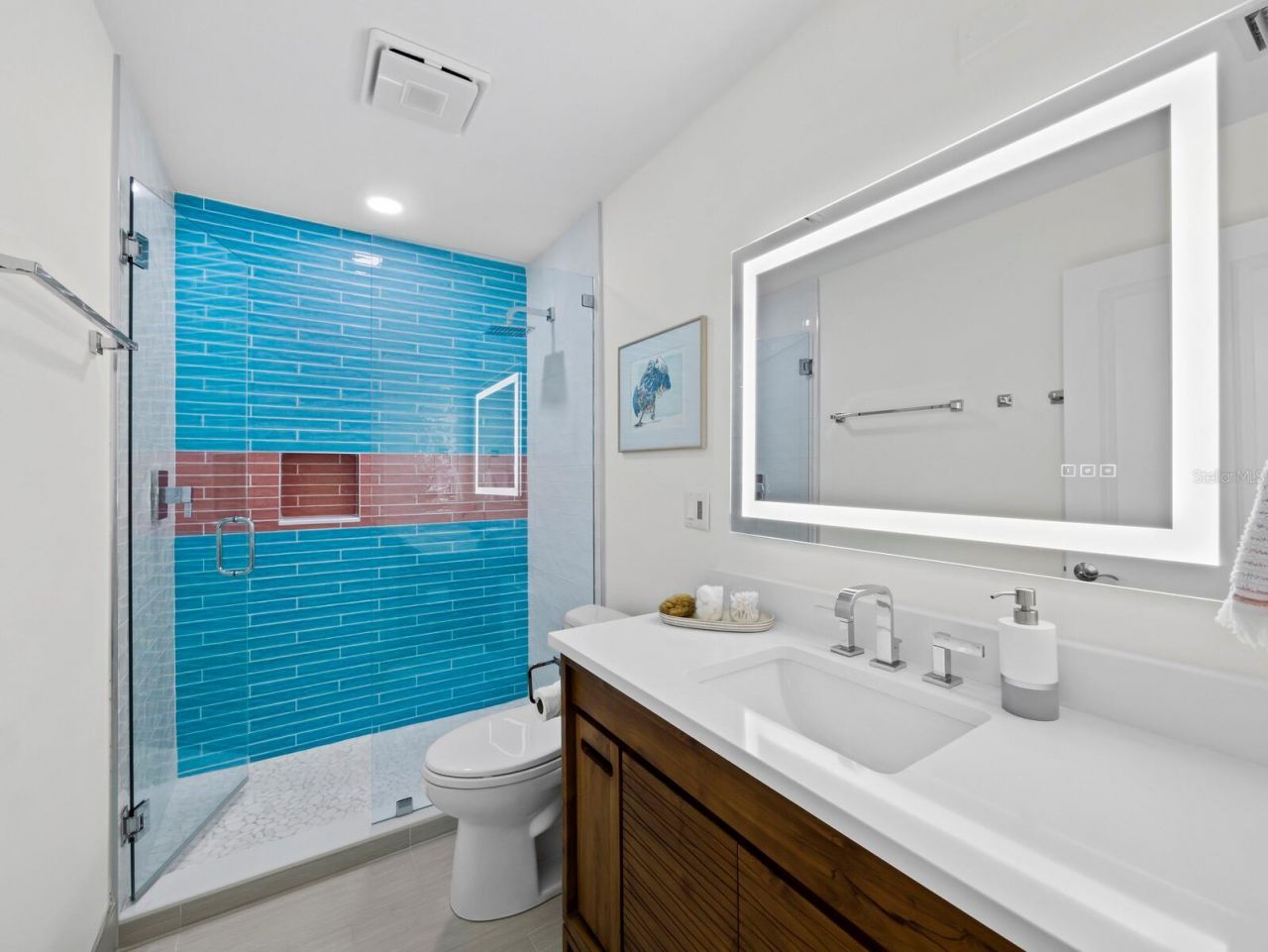 1906 Harbourside Drive, Unit 304, Longboat Key, FL 34228 Photo