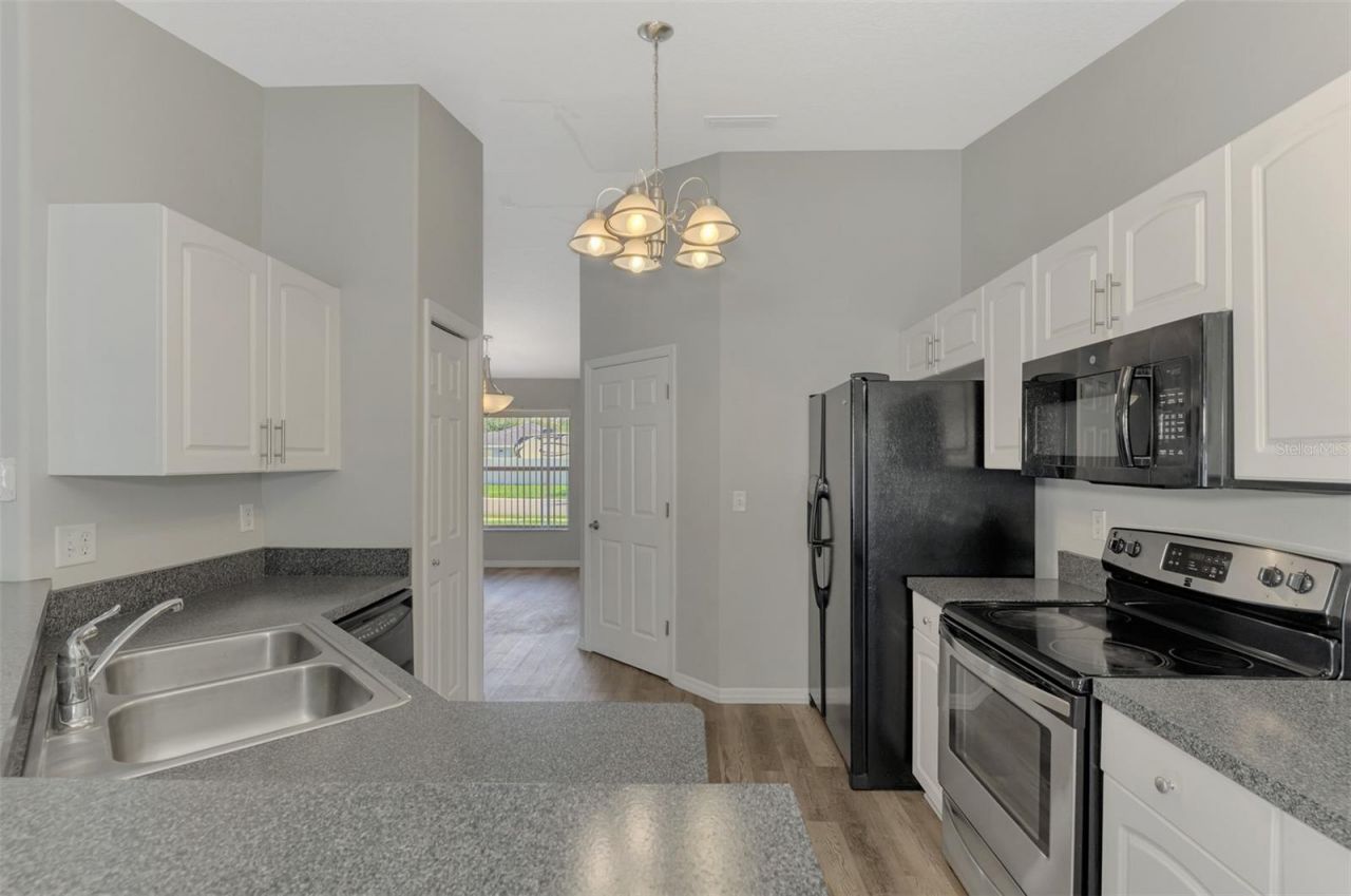 9311 27th Avenue E, Palmetto, FL 34221 Photo