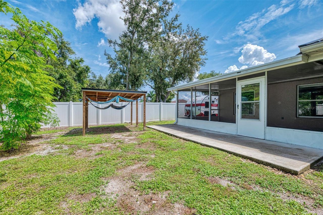 9311 27th Avenue E, Palmetto, FL 34221 Photo