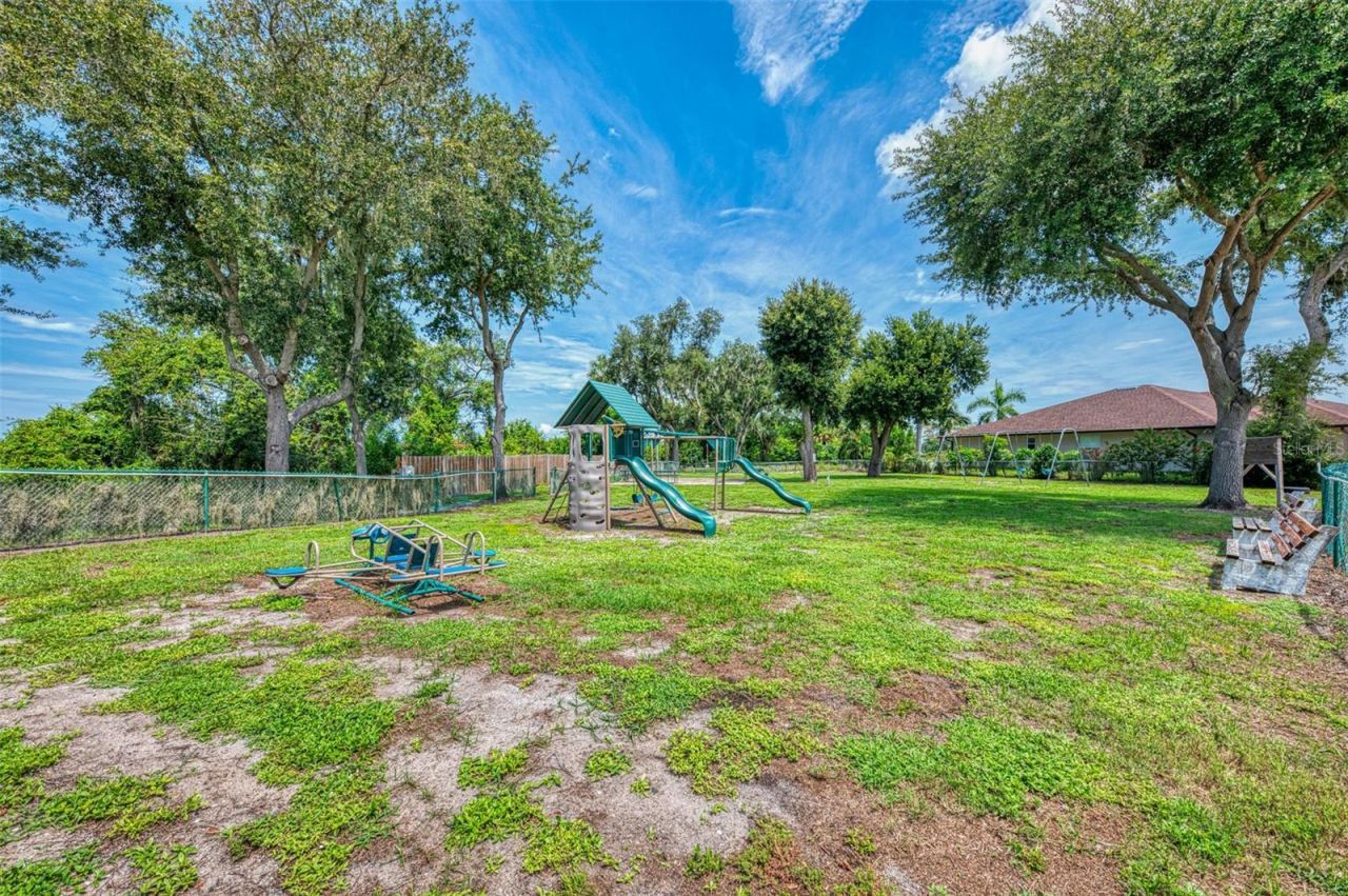 9311 27th Avenue E, Palmetto, FL 34221 Photo