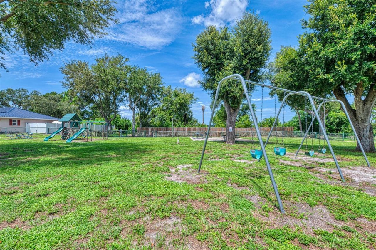 9311 27th Avenue E, Palmetto, FL 34221 Photo