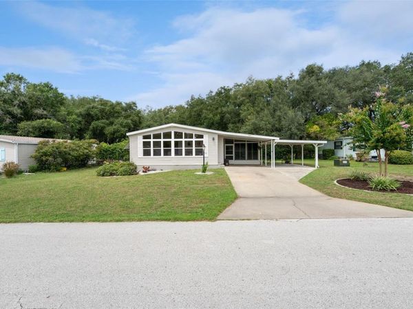 25047 BELLEVUE , LEESBURG, FL 34748