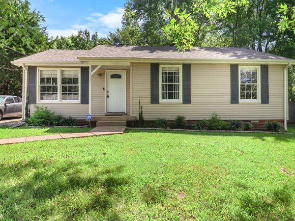 1497 Craig Dr, Clarksville, TN 37042