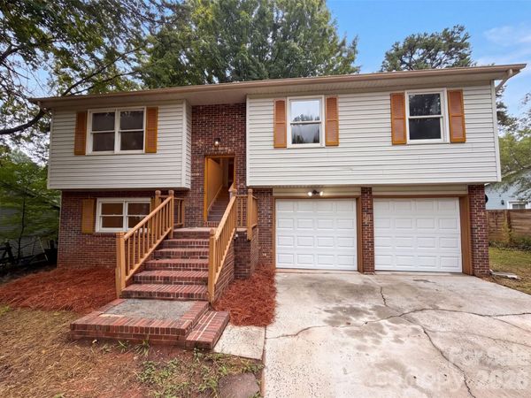 6409 Tivoli Court , Charlotte, NC 28211