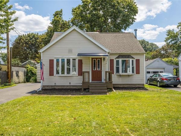 23 Sparling Drive, Rochester, NY 14616