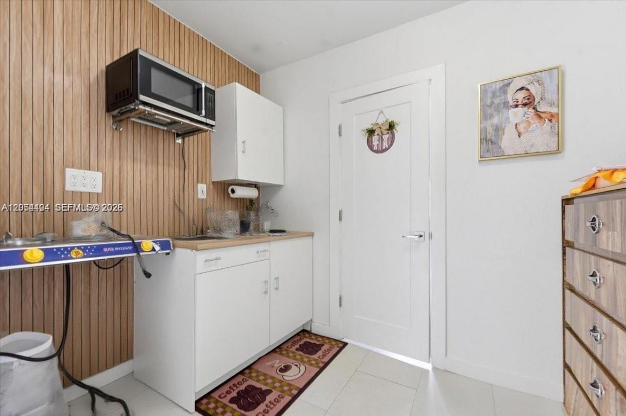 Please Call For Address, Hialeah, FL 33013 Photo