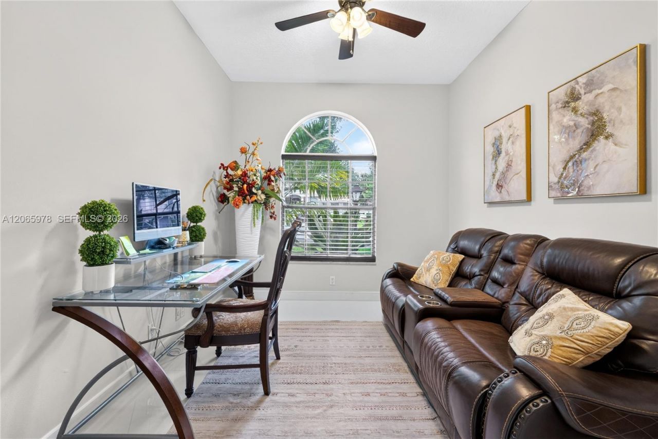 12617 NW 23rd St, Pembroke Pines, FL 33028 Photo