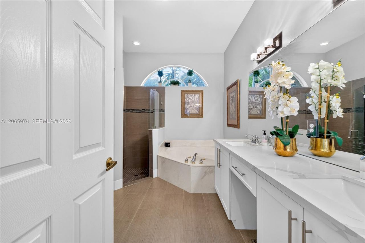 12617 NW 23rd St, Pembroke Pines, FL 33028 Photo