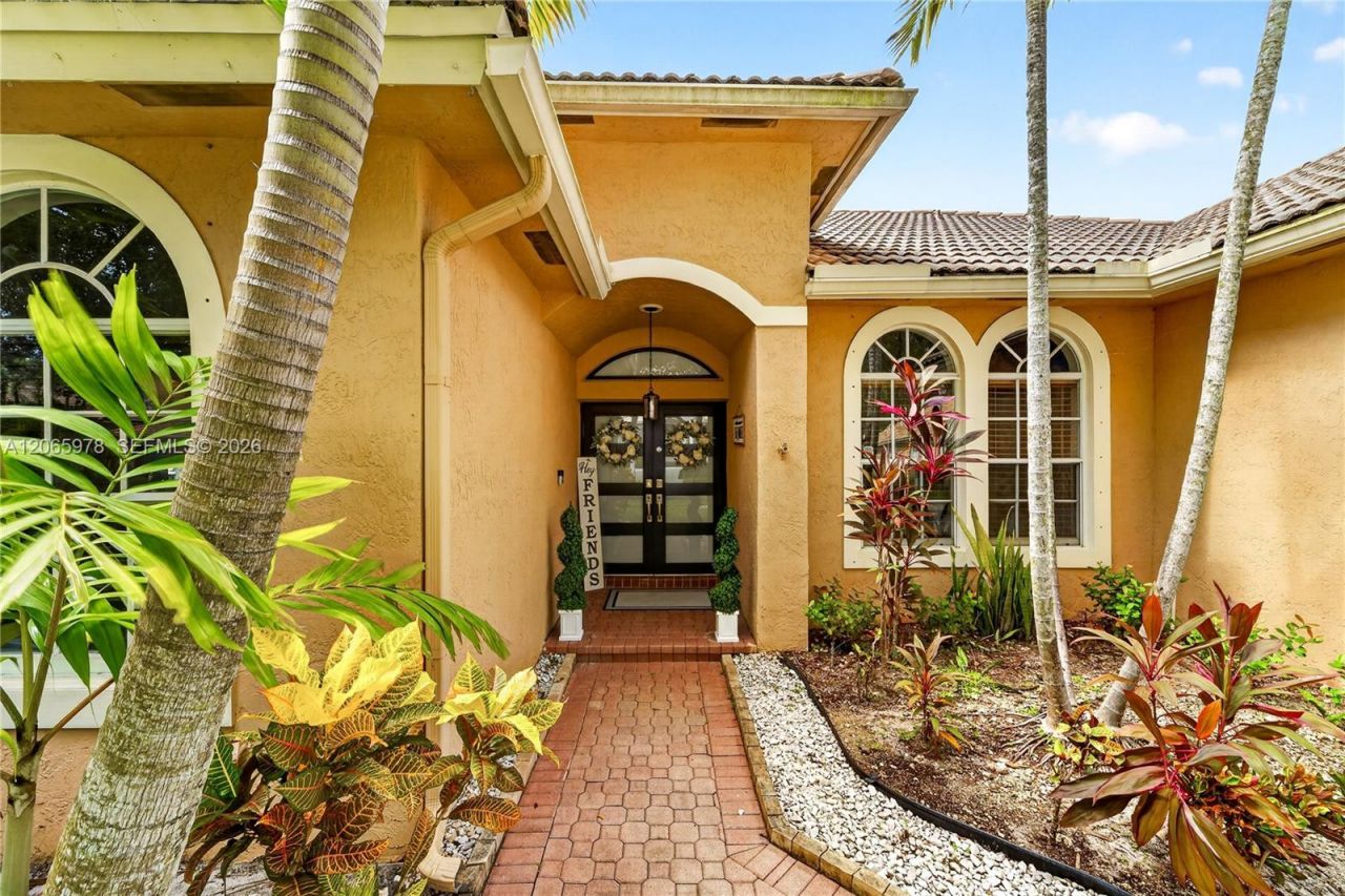 12617 NW 23rd St, Pembroke Pines, FL 33028 Photo
