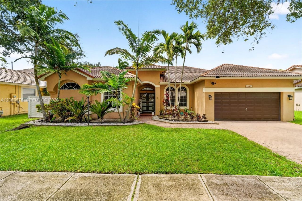 12617 NW 23rd St, Pembroke Pines, FL 33028 Photo