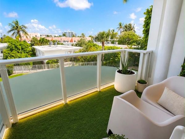 900 Bay Dr, Unit 207, Miami Beach, FL 33141