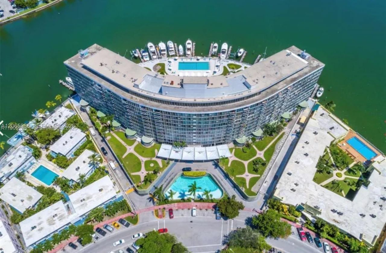 900 Bay Dr, Unit 207, Miami Beach, FL 33141 Photo