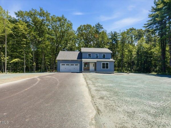 61 Jones Road, Saratoga Springs, NY 12866