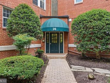26 S OLD GLEBE ROAD , Unit 203-B, ARLINGTON, VA 22204