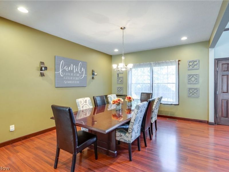 8493 Deacon Avenue NW, North Canton, OH 44720 Photo 5