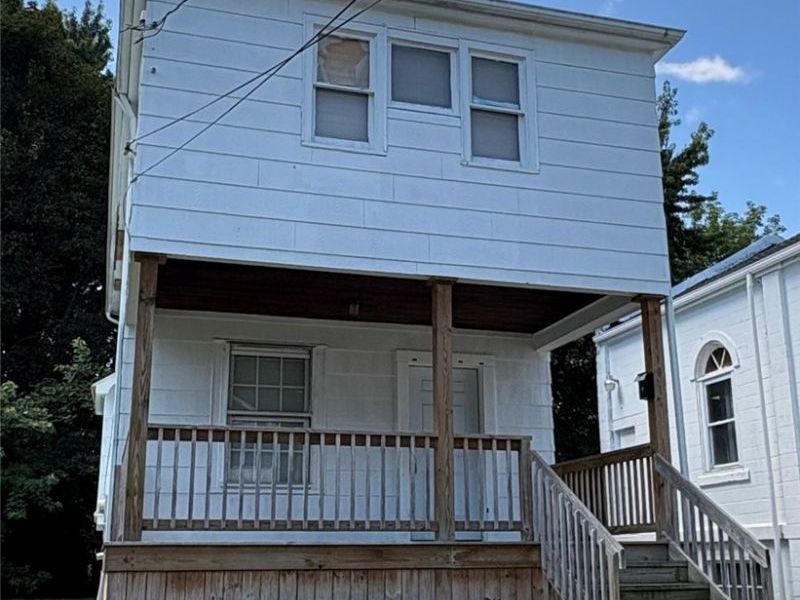 141 Fulton Street, Akron, OH 44305 Photo 1
