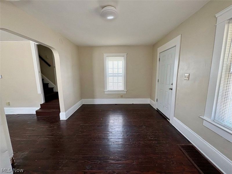 141 Fulton Street, Akron, OH 44305 Photo 2