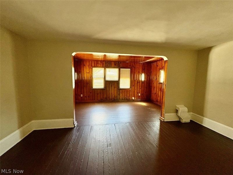 141 Fulton Street, Akron, OH 44305 Photo 4