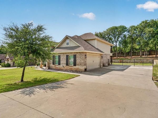 6403 Westover Drive, Granbury, TX 76049