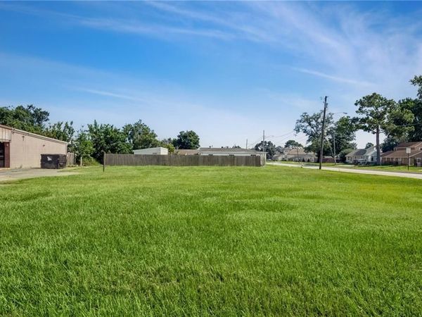 1905 ROOSEVELT Boulevard , Kenner, LA 70062