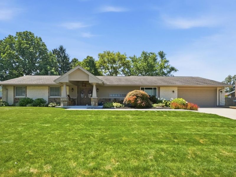 1080 Heathshire Drive, Centerville, OH 45459 Photo 10