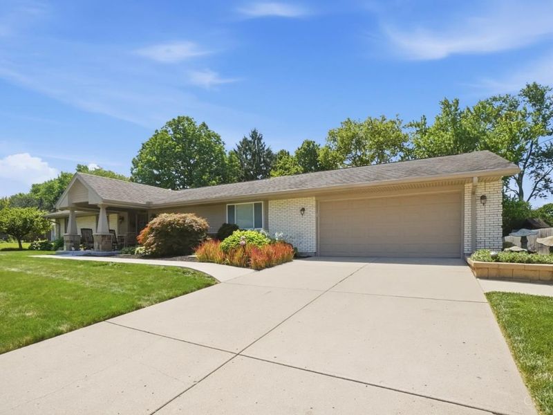 1080 Heathshire Drive, Centerville, OH 45459 Photo 11