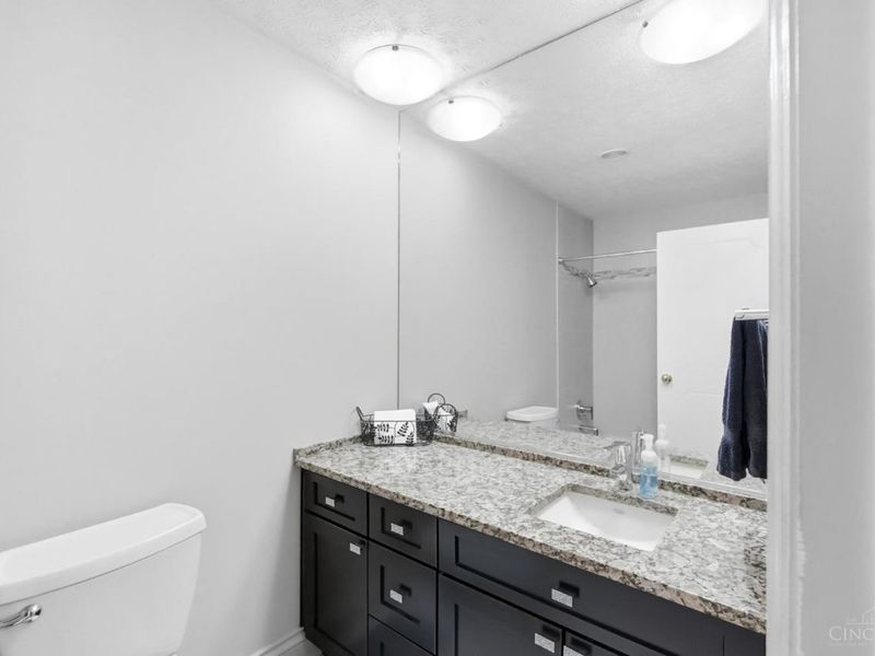 1080 Heathshire Drive, Centerville, OH 45459 Photo 47