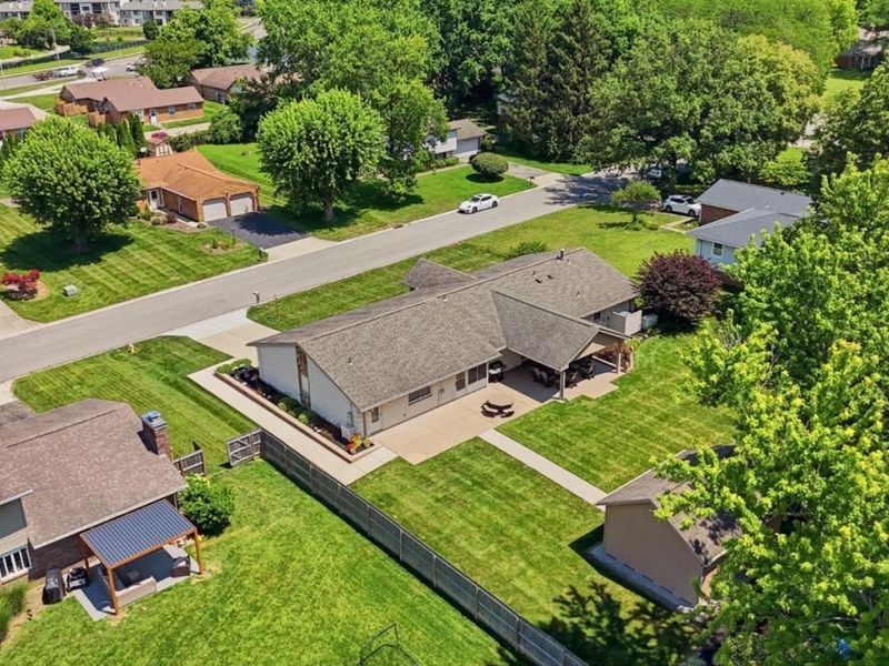1080 Heathshire Drive, Centerville, OH 45459 Photo 9