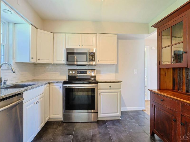 7833 Spirea Drive, Sycamore Township, OH 45236 Photo 15