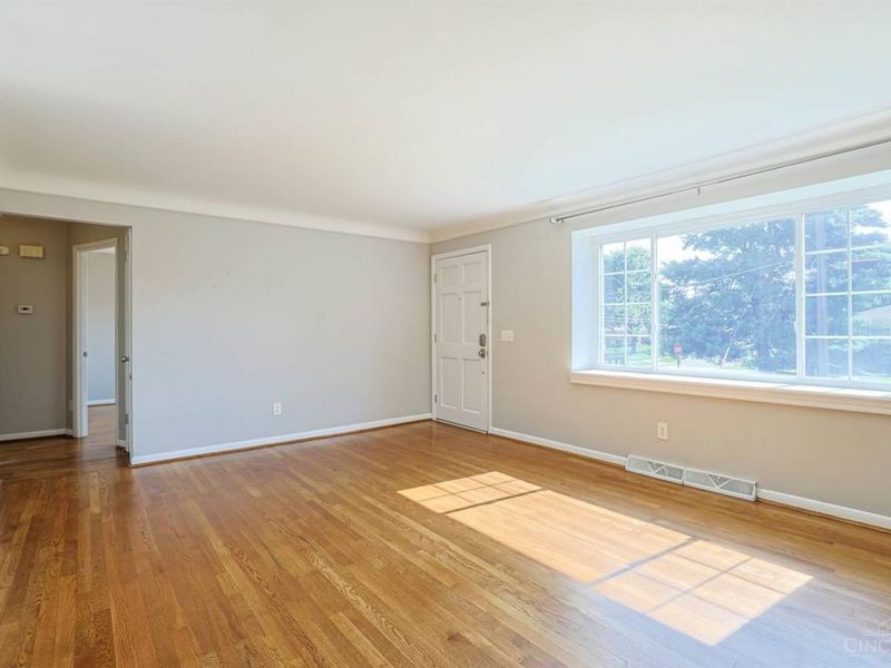 7833 Spirea Drive, Sycamore Township, OH 45236 Photo 6