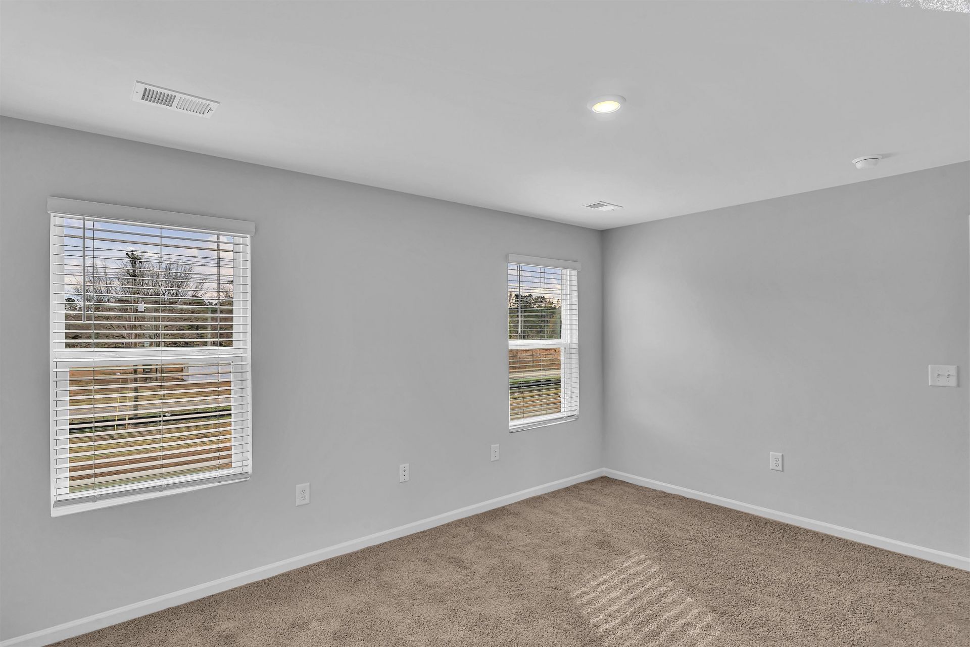 947 Caswell Dr. Photo 17