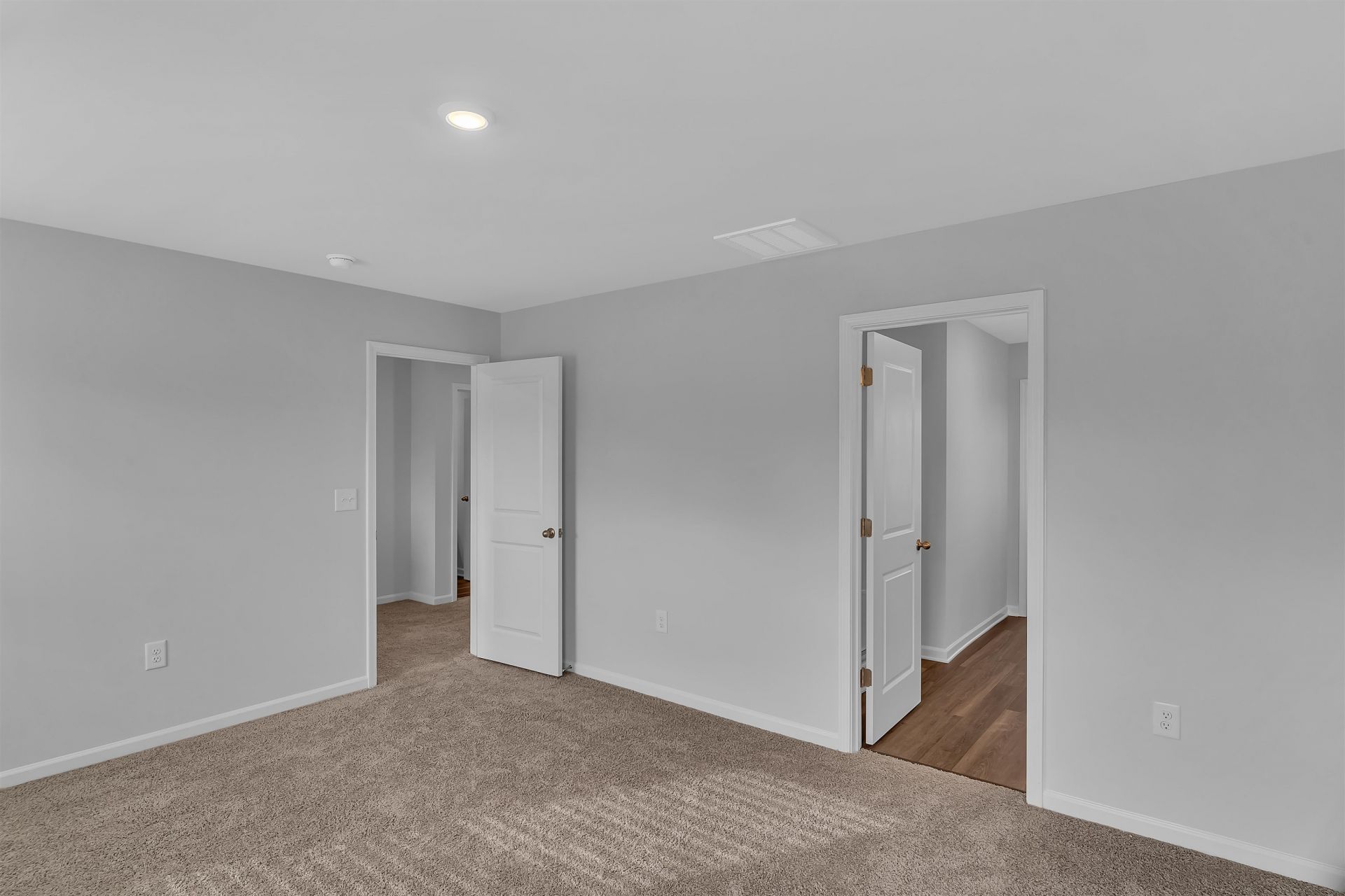 947 Caswell Dr. Photo 18