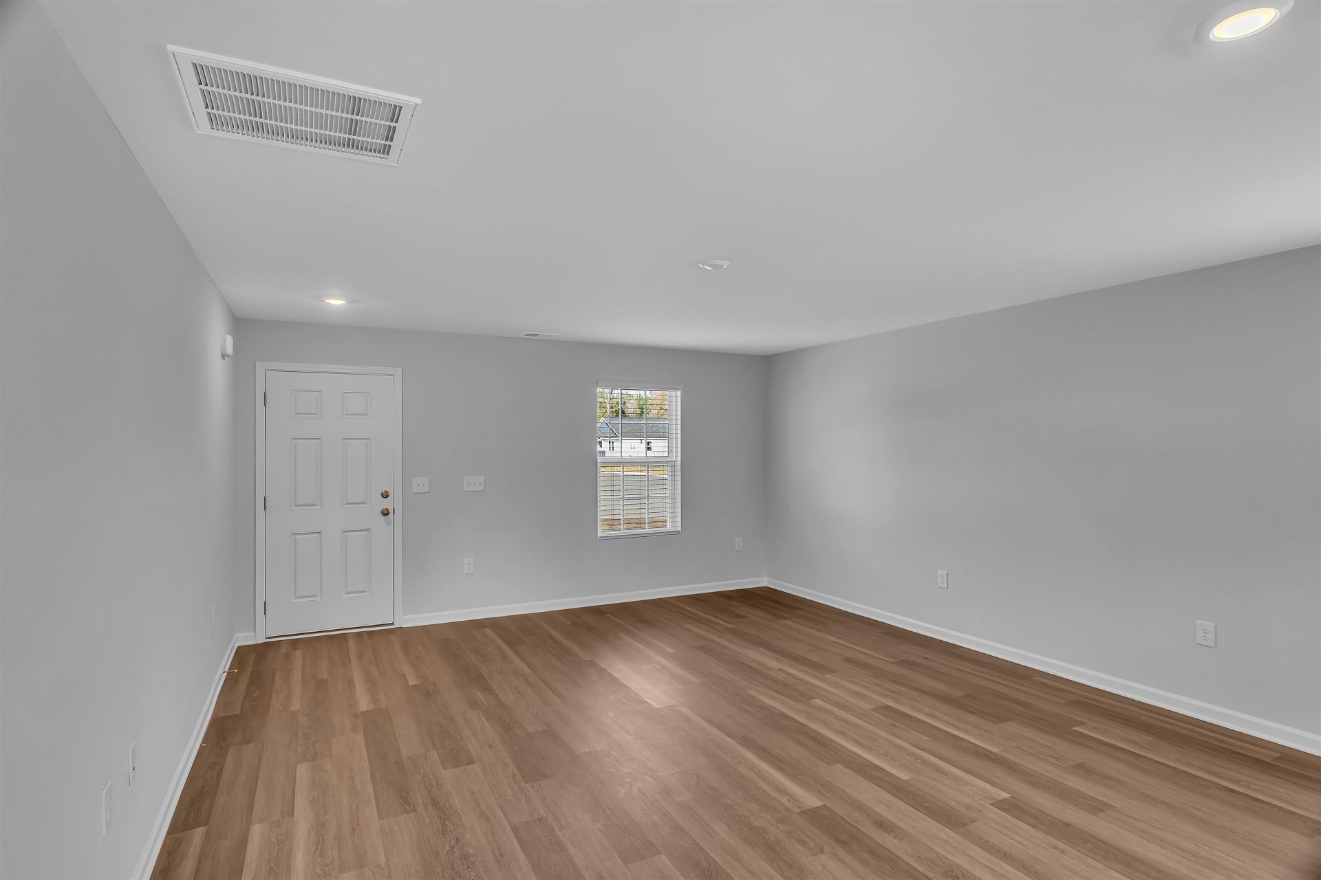 947 Caswell Dr. Photo 9