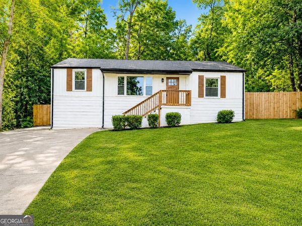 2190 Gordon Circle SE, Smyrna, GA 30080