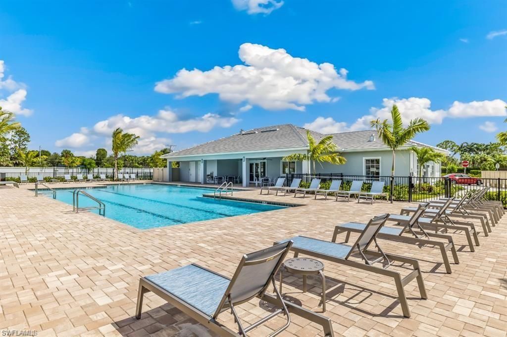 426 Tamarindo Ln , Naples, FL 34114 Photo