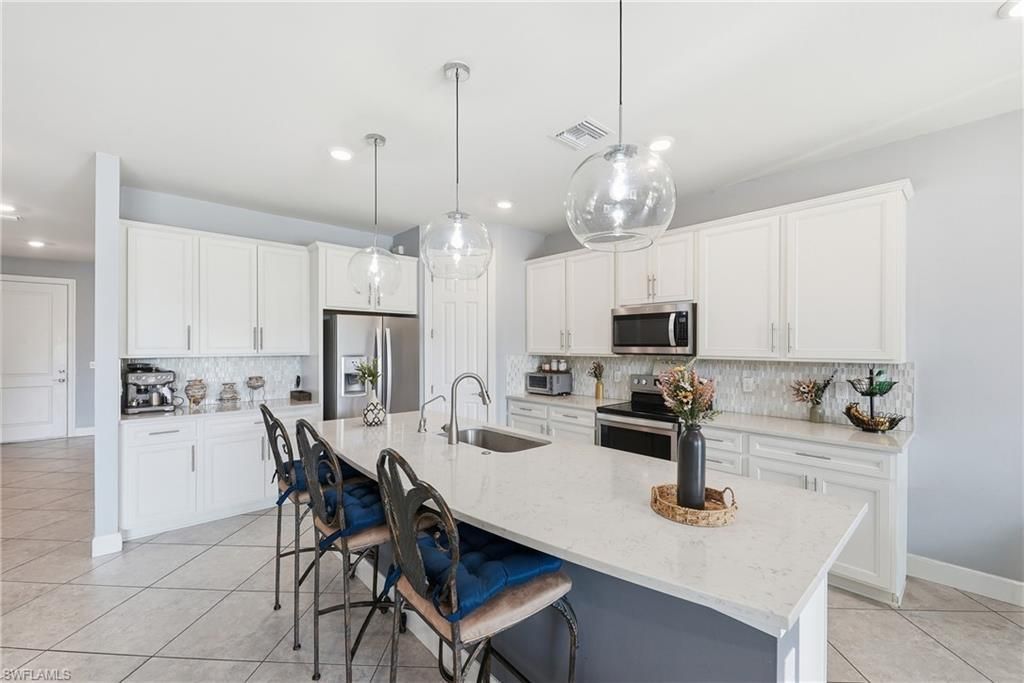 2133 Clementine St, Naples, FL 34120 Photo