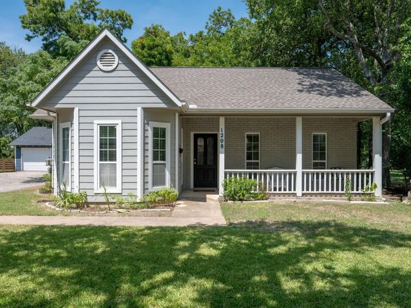 1208 S Church ST, Georgetown, TX 78626