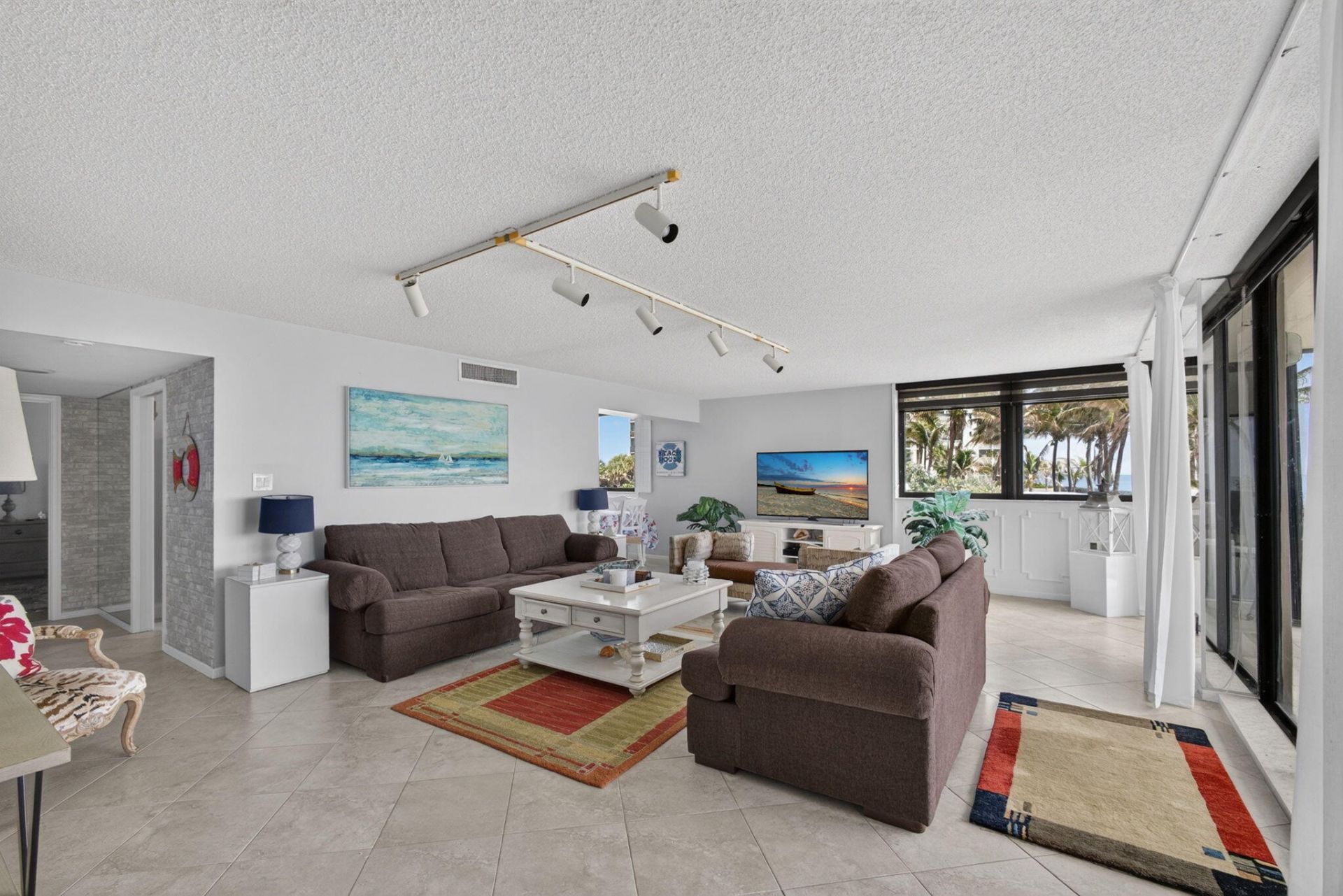 5380 N Ocean Drive, Unit 2e, Riviera Beach, FL 33404 Photo