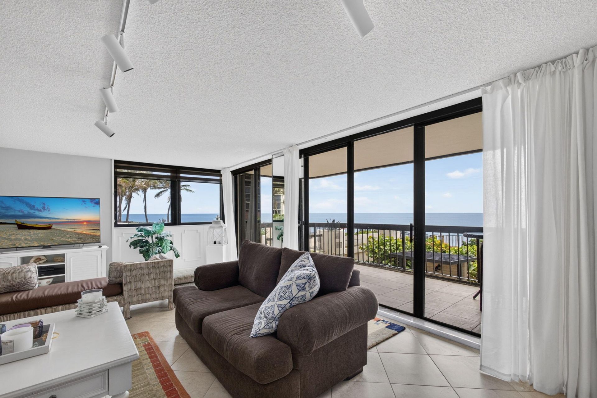 5380 N Ocean Drive, Unit 2e, Riviera Beach, FL 33404 Photo
