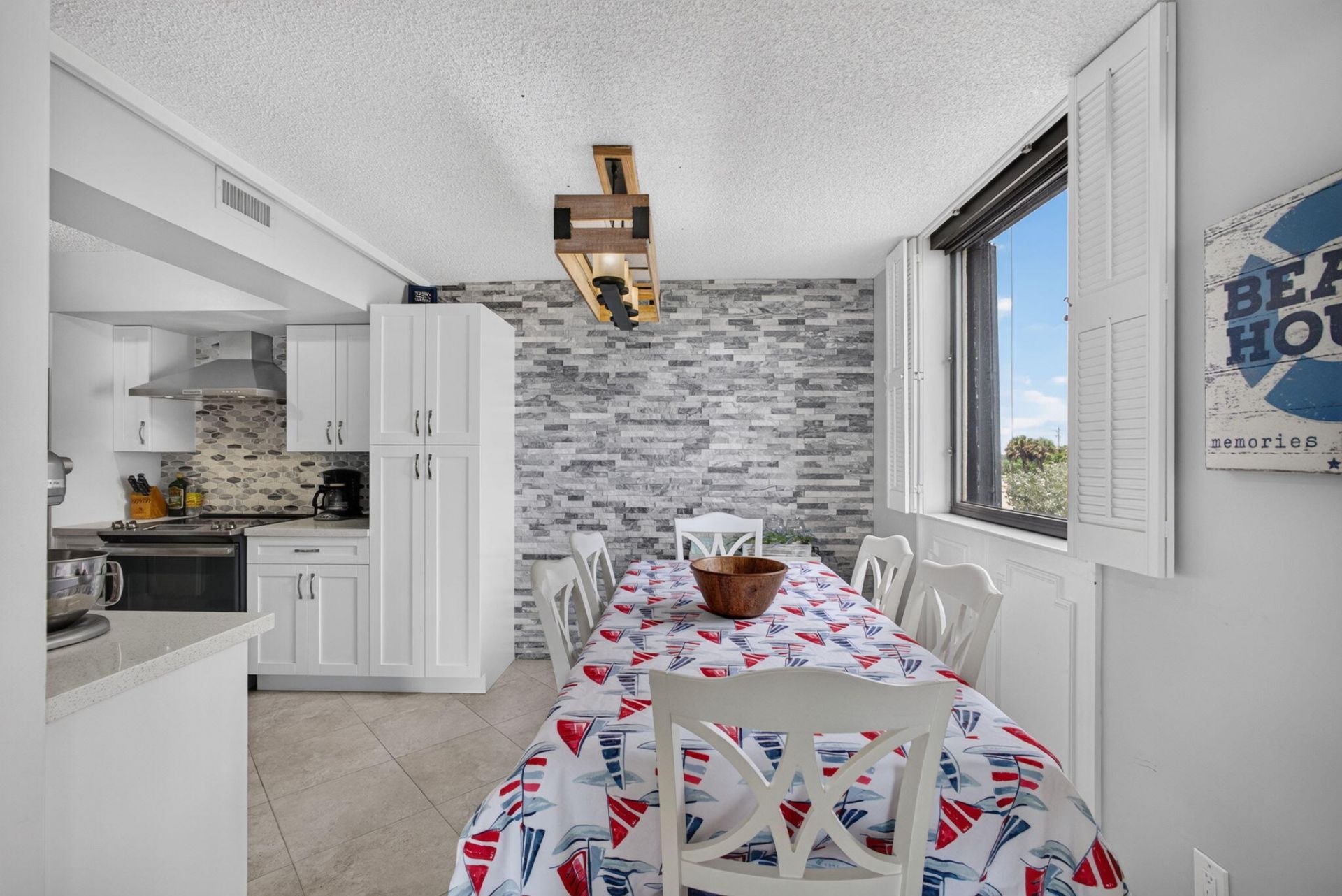 5380 N Ocean Drive, Unit 2e, Riviera Beach, FL 33404 Photo