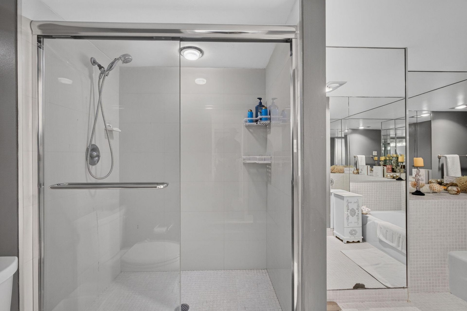 5380 N Ocean Drive, Unit 2e, Riviera Beach, FL 33404 Photo