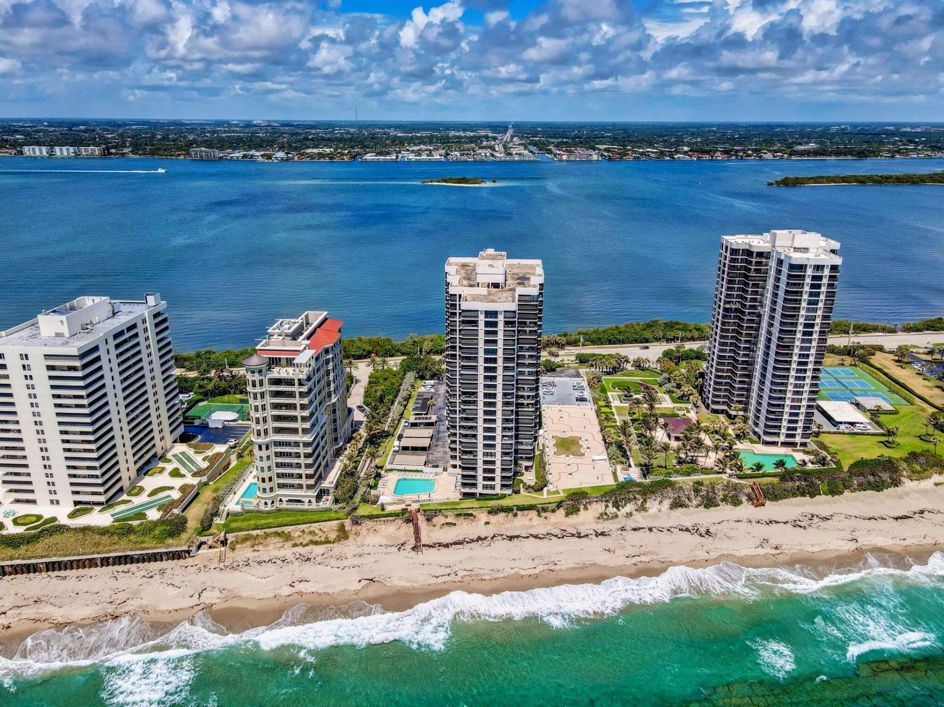 5380 N Ocean Drive, Unit 2e, Riviera Beach, FL 33404 Photo